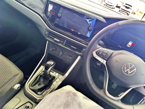 Volkswagen Polo 1.0TSi Life DSG in Botswana