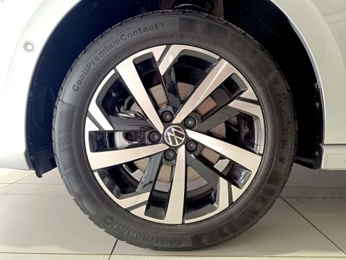 Volkswagen Polo 1.0TSi Life DSG in Botswana