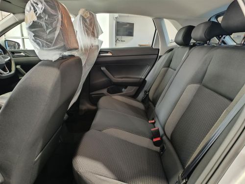 Volkswagen Polo 1.0TSi Life DSG in Botswana