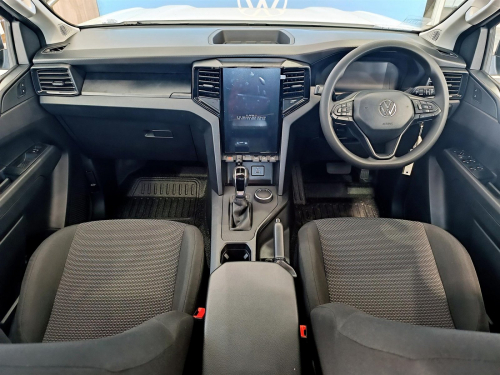 Volkswagen Amarok Life 4-Motion 2.0TDi 4x4 A/T in Botswana