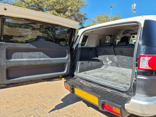 Toyota FJ Cruiser in Botswana