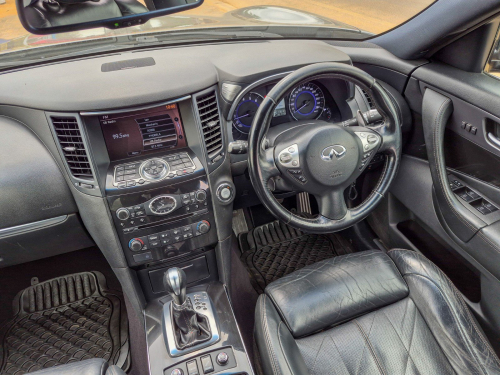 Infiniti FX50S PRM in Botswana