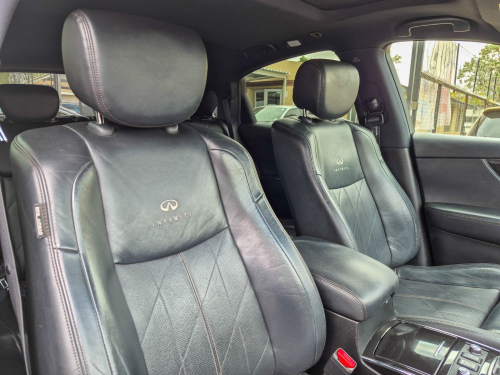 Infiniti FX50S PRM in Botswana