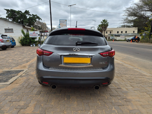 Infiniti FX50S PRM in Botswana