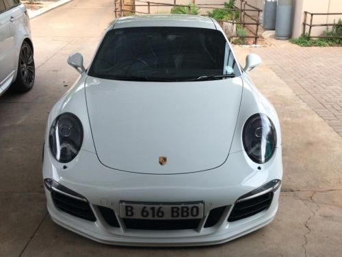 Porsche 911 CARRERA in Botswana
