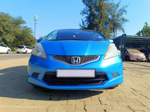 Honda Fit RS 1.5L A/T in Botswana