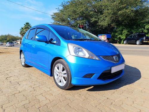 Used Honda Fit RS 1.5L A/T for sale in Gaborone