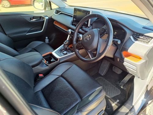 Toyota Rav4 AWD in Botswana