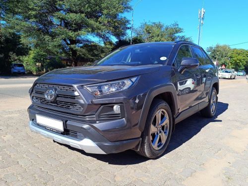 Toyota Rav4 AWD in Botswana