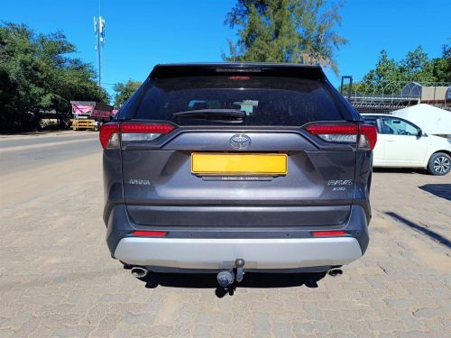 Toyota Rav4 AWD in Botswana