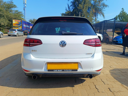 Volkswagen Golf 7 GTi 2.0L DSG in Botswana