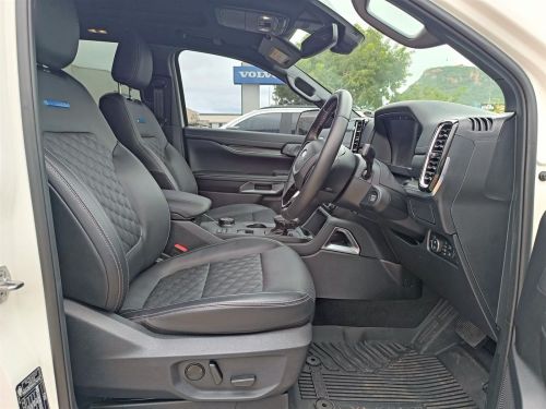 Ford Everest Platinum 3.0L V6 in Botswana