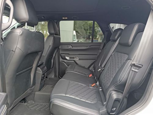 Ford Everest Platinum 3.0L V6 in Botswana