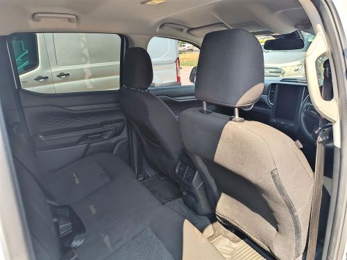 Ford Ranger XL 2.0L A/T in Botswana