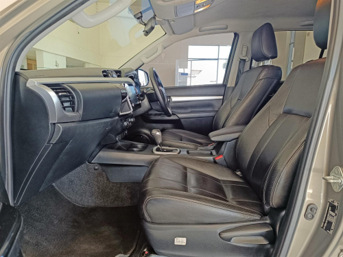 Toyota Hilux Raider 2.8GD-6 4x4 A/T in Botswana