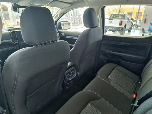 Ford Ranger XLT 2.0L A/T 4x2 in Botswana