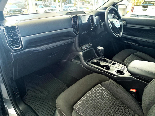 Ford Ranger XLT 2.0L A/T 4x2 in Botswana