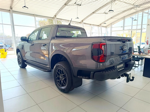 Ford Ranger XLT 2.0L A/T 4x2 in Botswana