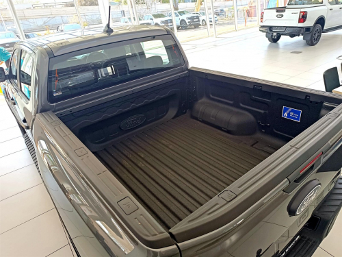 Ford Ranger XLT 2.0L A/T 4x2 in Botswana