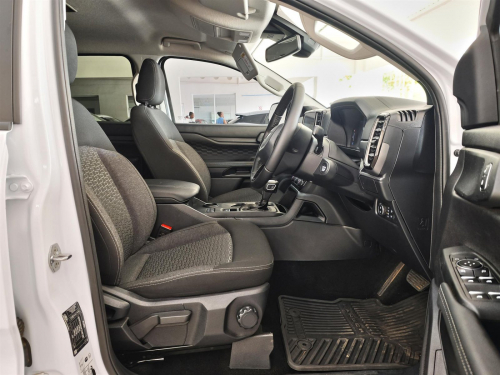 Ford Ranger XLT 10 Speed 2.0L A/T in Botswana
