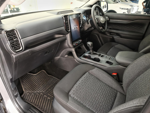 Ford Ranger XL 2.0L A/T in Botswana
