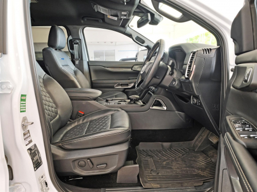 Ford Ranger Platinum 3.0L V6 4x4 in Botswana