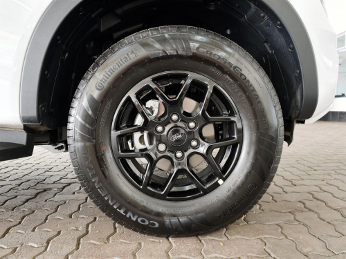 Ford Ranger XL 2.0L A/T in Botswana