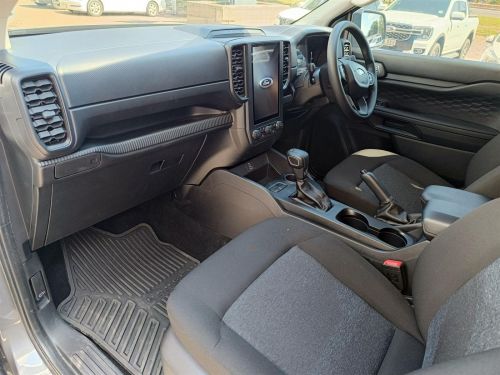 Ford Ranger XL 2.0L A/T in Botswana