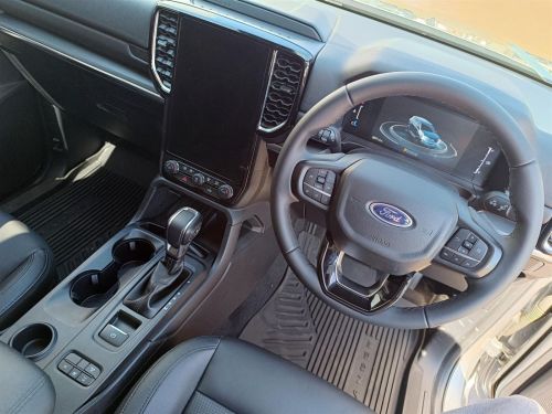 Ford Everest Sport 7 Seater in Botswana