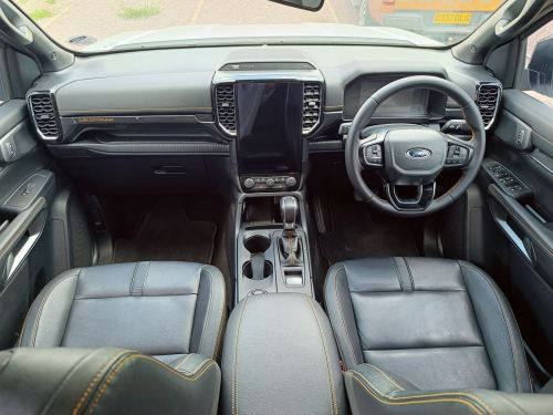 Ford Ranger Wildtrak Bi-Turbo A/T in Botswana