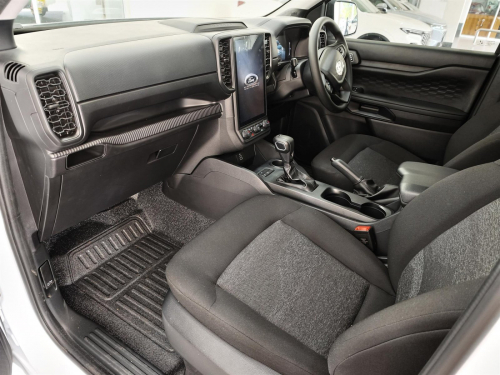 Ford Ranger XL 2.0L A/T in Botswana