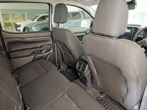Ford Ranger XL 2.0L A/T in Botswana