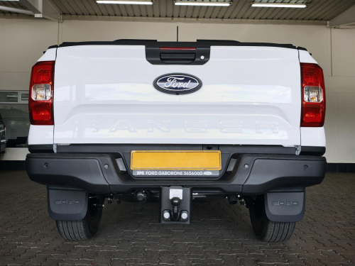 Ford Ranger XL 2.0L A/T in Botswana