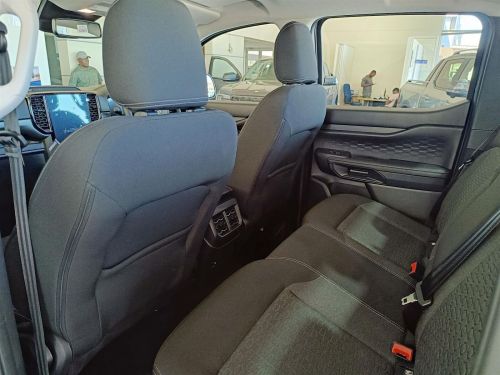 Ford Ranger XLT 4x4 10A/T in Botswana