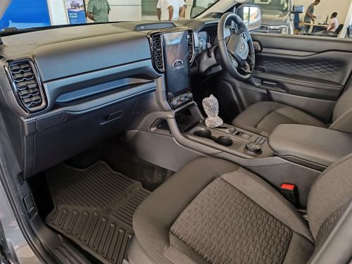 Ford Ranger XLT 4x4 10A/T in Botswana
