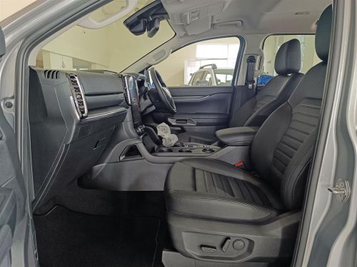 Ford Everest Sport 2.0L A/T10 in Botswana