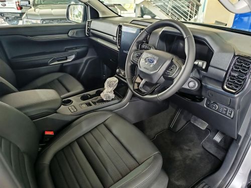 Ford Everest Sport 2.0L A/T10 in Botswana