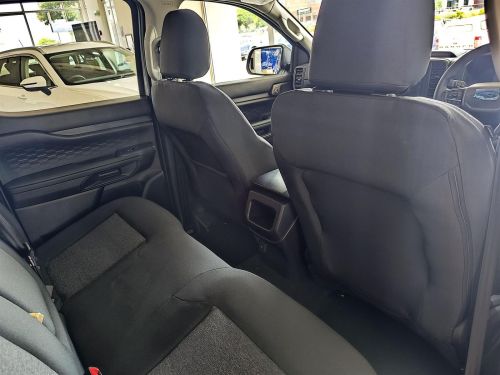 Ford Ranger XL 2.0SiT D/Cab 4x2 6AT in Botswana