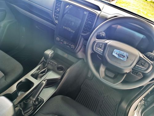 Ford Ranger XL 2.0SiT D/Cab 4x2 6AT in Botswana