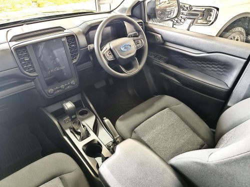 Ford Ranger XL 2.0SiT D/Cab 4x2 6AT in Botswana