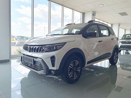 Renault Triber AMT in Botswana