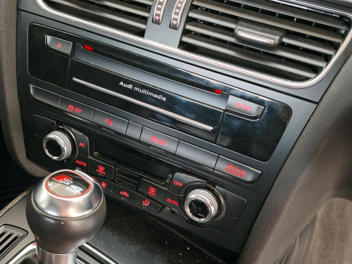 Audi S4 Quattro S Tronic V6T in Botswana