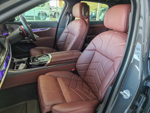 BMW M760e X-Drive in Botswana