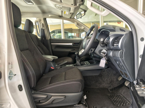 Toyota Hilux Raider 2.4GD-6 4x4 in Botswana