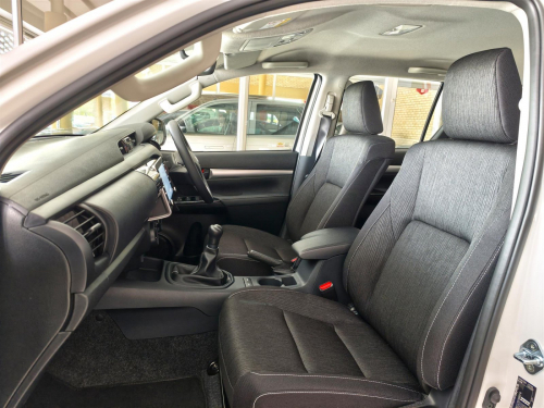 Toyota Hilux Raider 2.4GD-6 4x4 in Botswana