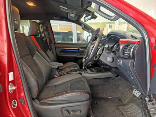 Toyota Hilux Raider 2.8GD-6 4x4 GR-Sport in Botswana