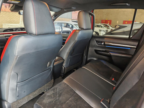 Toyota Hilux Raider 2.8GD-6 4x4 GR-Sport in Botswana