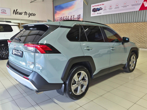 Toyota Rav4 GX-R AWD in Botswana