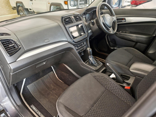 Toyota Urban Cruiser 1.5XR A/T in Botswana