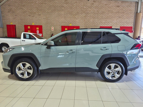 Toyota Rav4 GX-R in Botswana